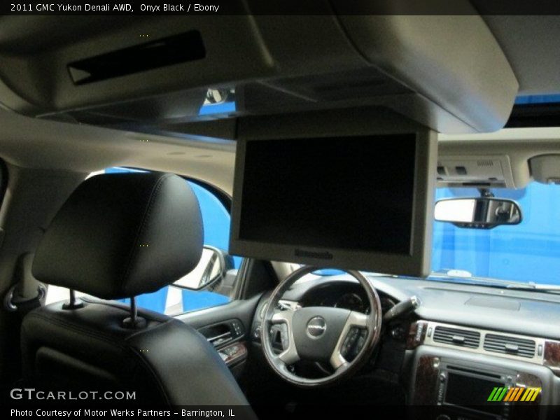 Onyx Black / Ebony 2011 GMC Yukon Denali AWD
