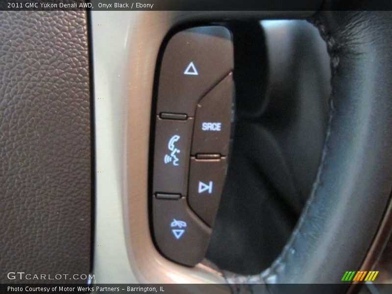 Onyx Black / Ebony 2011 GMC Yukon Denali AWD