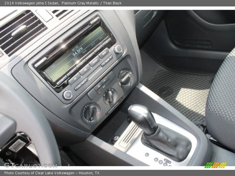 Platinum Gray Metallic / Titan Black 2014 Volkswagen Jetta S Sedan