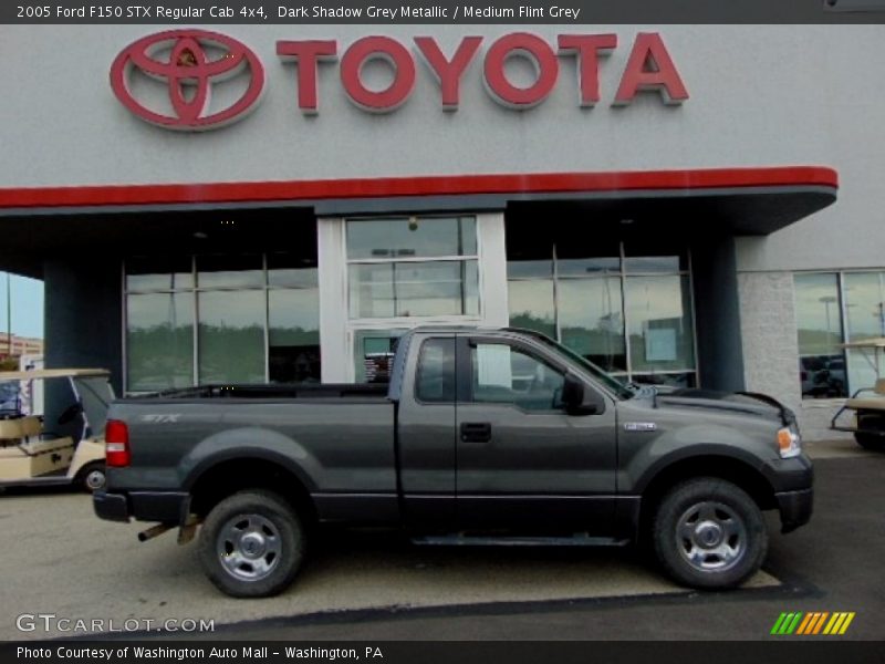Dark Shadow Grey Metallic / Medium Flint Grey 2005 Ford F150 STX Regular Cab 4x4