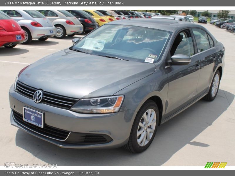 Platinum Gray Metallic / Titan Black 2014 Volkswagen Jetta SE Sedan