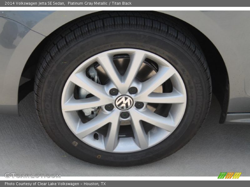 Platinum Gray Metallic / Titan Black 2014 Volkswagen Jetta SE Sedan
