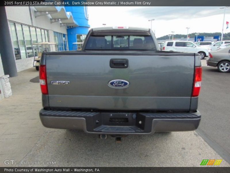 Dark Shadow Grey Metallic / Medium Flint Grey 2005 Ford F150 STX Regular Cab 4x4