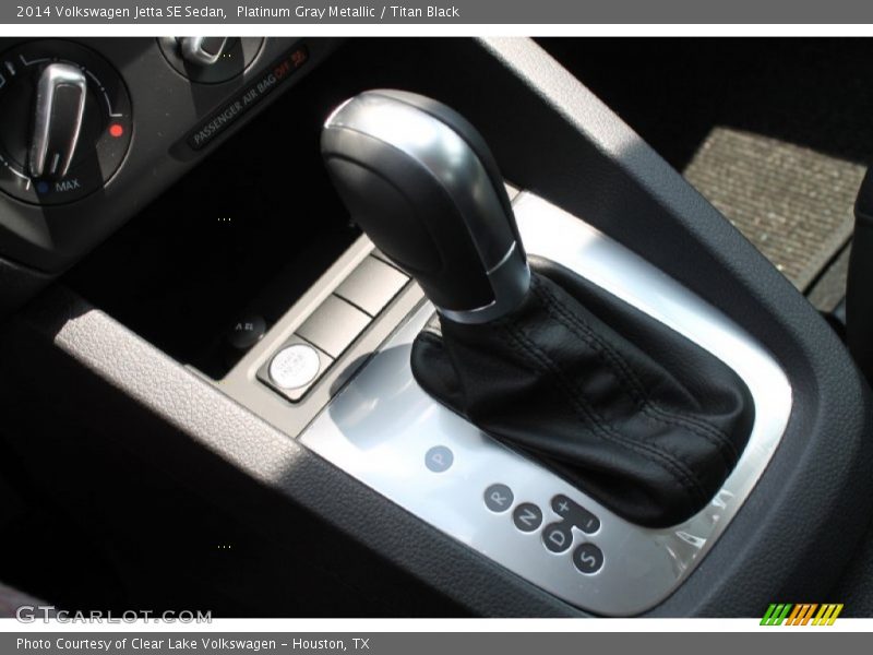 Platinum Gray Metallic / Titan Black 2014 Volkswagen Jetta SE Sedan