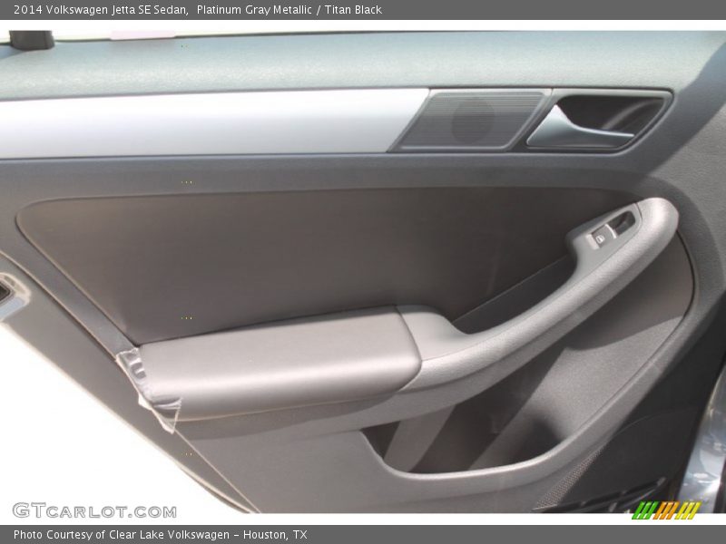 Platinum Gray Metallic / Titan Black 2014 Volkswagen Jetta SE Sedan