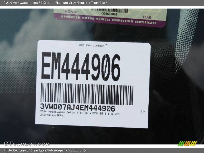 Platinum Gray Metallic / Titan Black 2014 Volkswagen Jetta SE Sedan