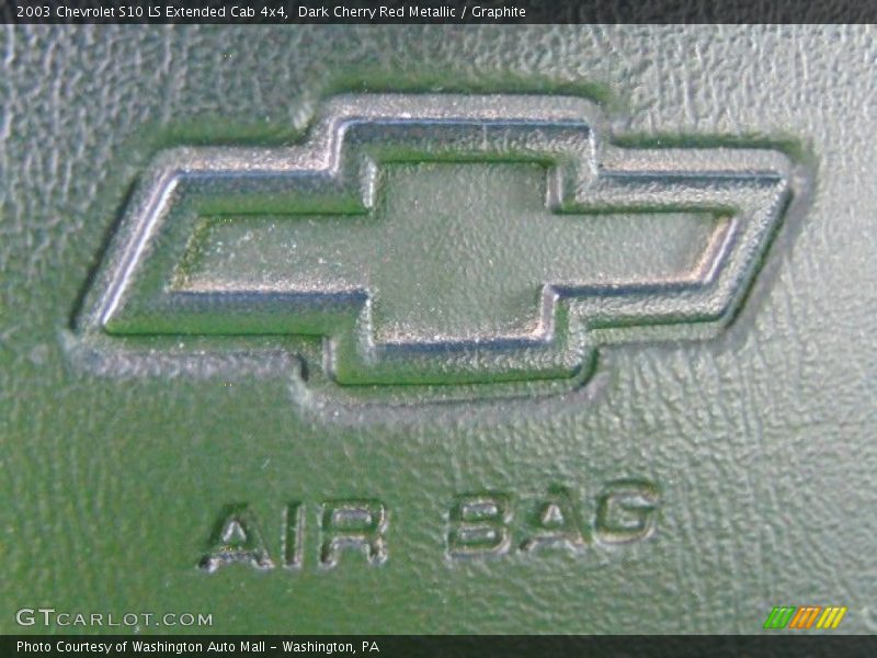 Dark Cherry Red Metallic / Graphite 2003 Chevrolet S10 LS Extended Cab 4x4
