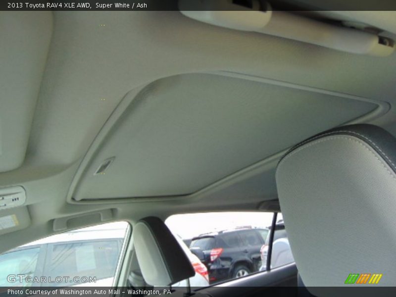 Super White / Ash 2013 Toyota RAV4 XLE AWD
