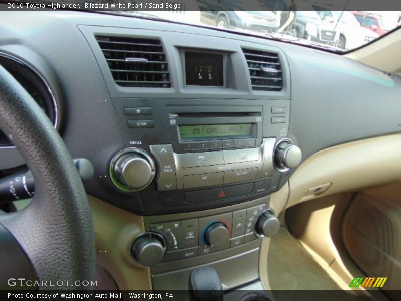 Blizzard White Pearl / Sand Beige 2010 Toyota Highlander