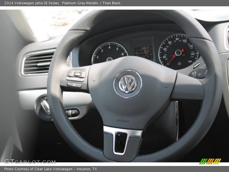 Platinum Gray Metallic / Titan Black 2014 Volkswagen Jetta SE Sedan