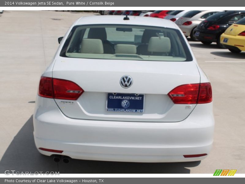 Pure White / Cornsilk Beige 2014 Volkswagen Jetta SE Sedan