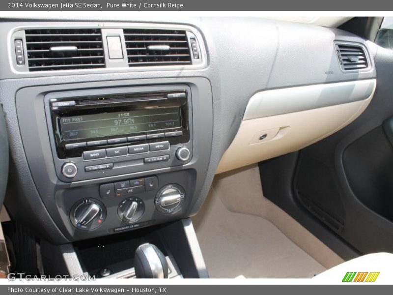 Pure White / Cornsilk Beige 2014 Volkswagen Jetta SE Sedan