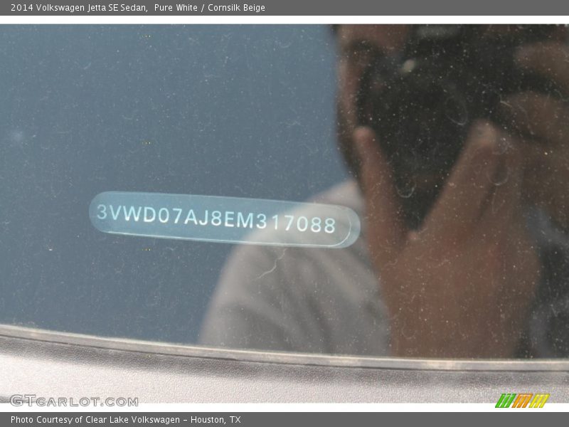 Pure White / Cornsilk Beige 2014 Volkswagen Jetta SE Sedan