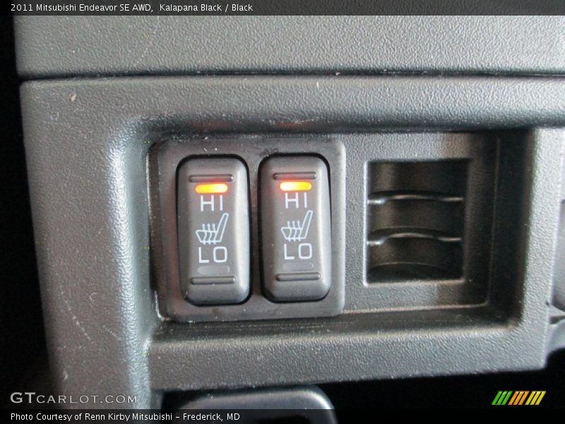 Kalapana Black / Black 2011 Mitsubishi Endeavor SE AWD