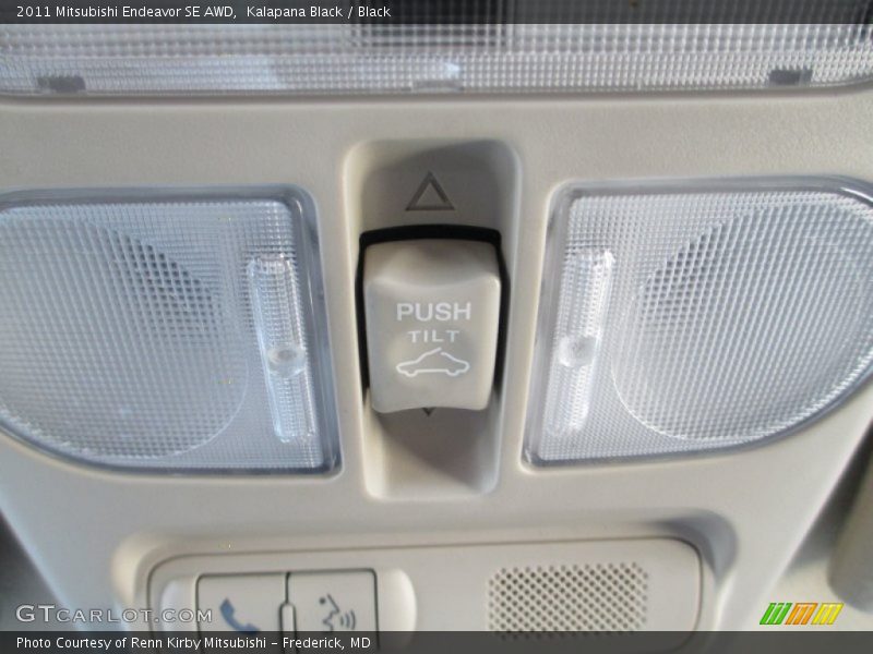 Kalapana Black / Black 2011 Mitsubishi Endeavor SE AWD