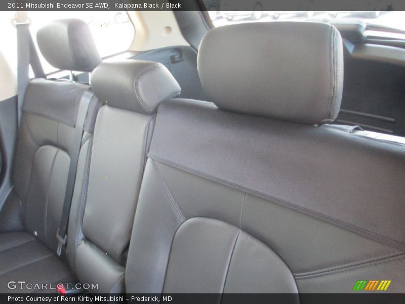 Kalapana Black / Black 2011 Mitsubishi Endeavor SE AWD