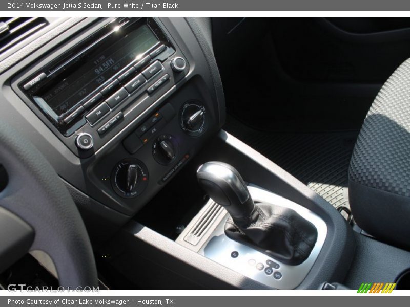 Pure White / Titan Black 2014 Volkswagen Jetta S Sedan