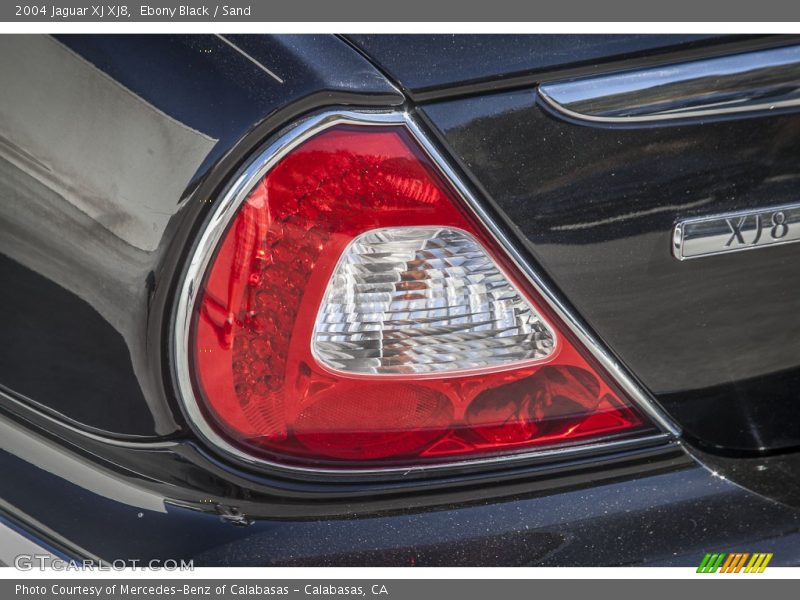 Ebony Black / Sand 2004 Jaguar XJ XJ8