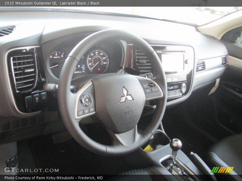 Dashboard of 2015 Outlander SE