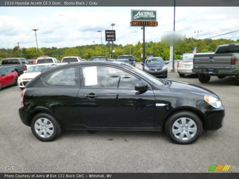 Ebony Black / Gray 2010 Hyundai Accent GS 3 Door