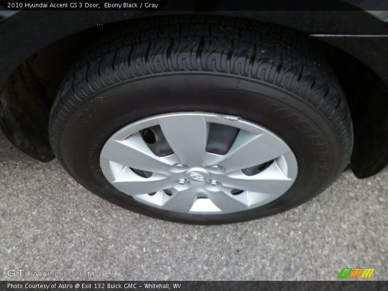 Ebony Black / Gray 2010 Hyundai Accent GS 3 Door