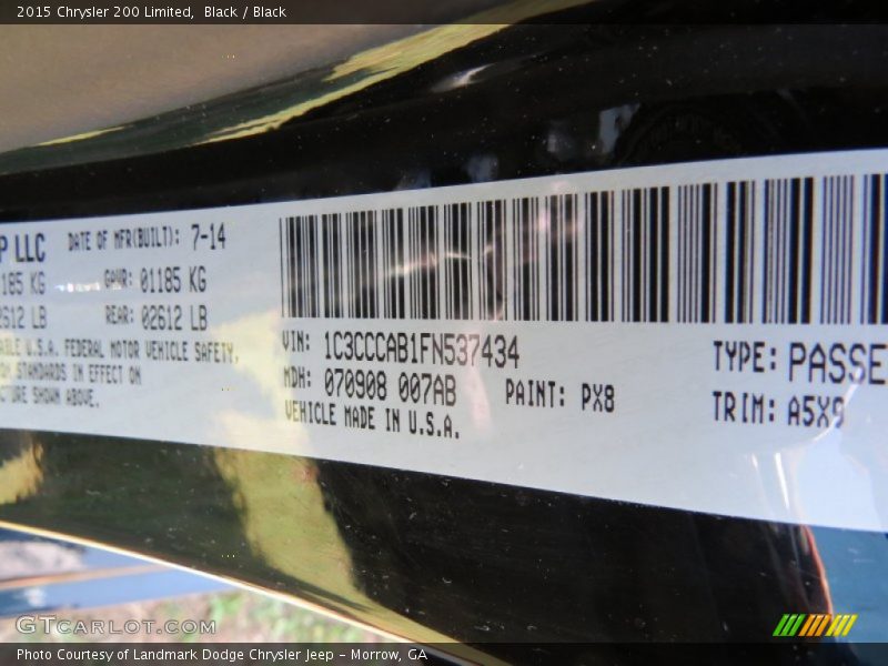 Black / Black 2015 Chrysler 200 Limited