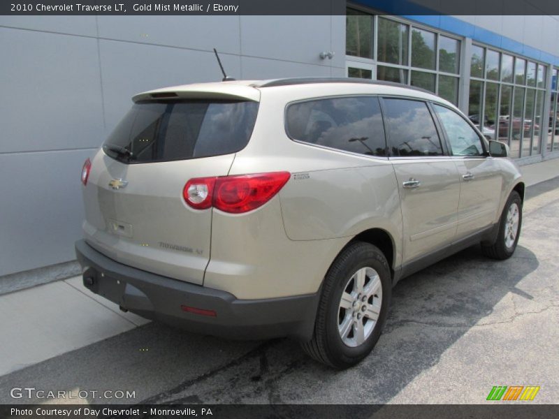Gold Mist Metallic / Ebony 2010 Chevrolet Traverse LT