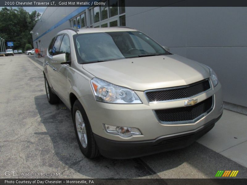 Gold Mist Metallic / Ebony 2010 Chevrolet Traverse LT