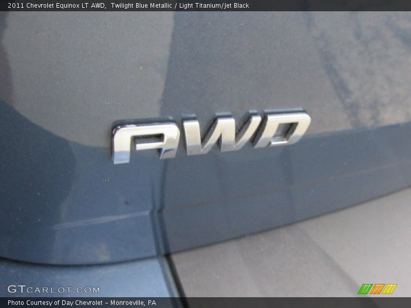 Twilight Blue Metallic / Light Titanium/Jet Black 2011 Chevrolet Equinox LT AWD