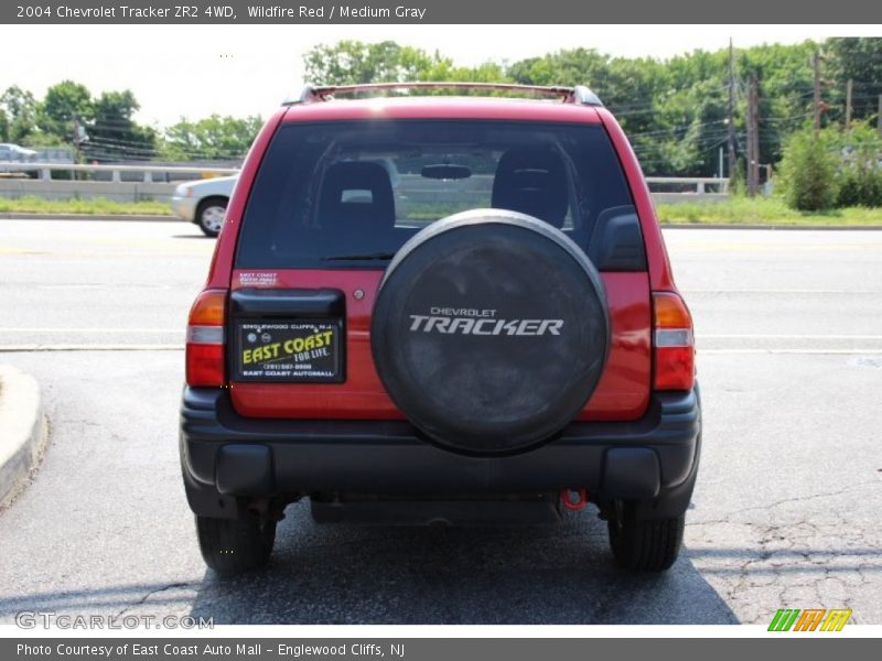 Wildfire Red / Medium Gray 2004 Chevrolet Tracker ZR2 4WD