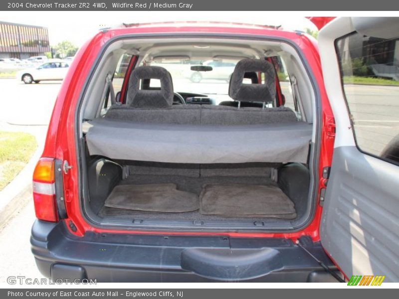 Wildfire Red / Medium Gray 2004 Chevrolet Tracker ZR2 4WD