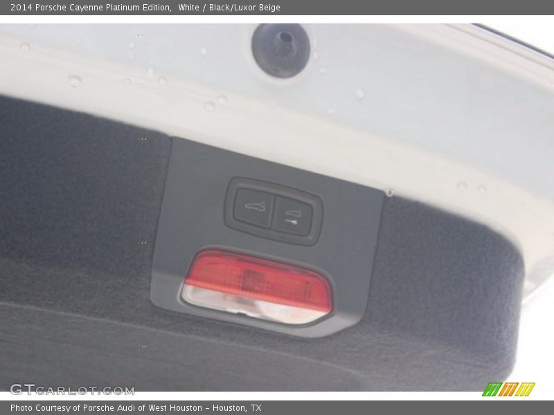 White / Black/Luxor Beige 2014 Porsche Cayenne Platinum Edition