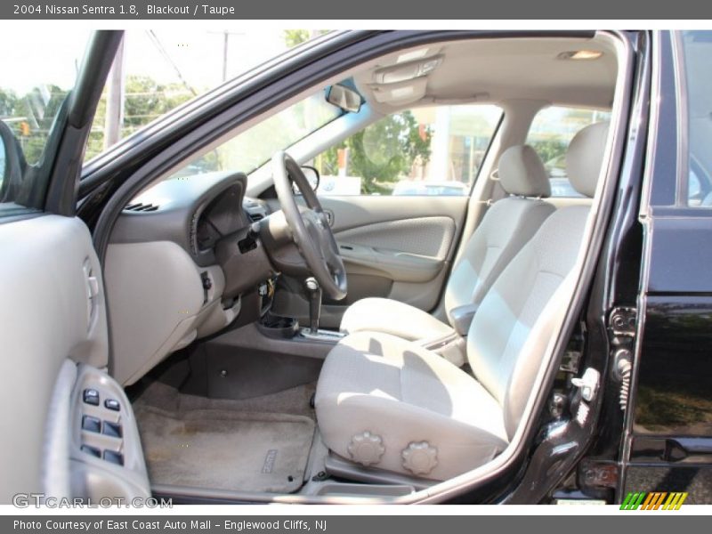Blackout / Taupe 2004 Nissan Sentra 1.8