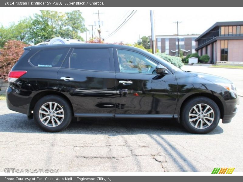 Super Black / Charcoal 2014 Nissan Pathfinder SV AWD