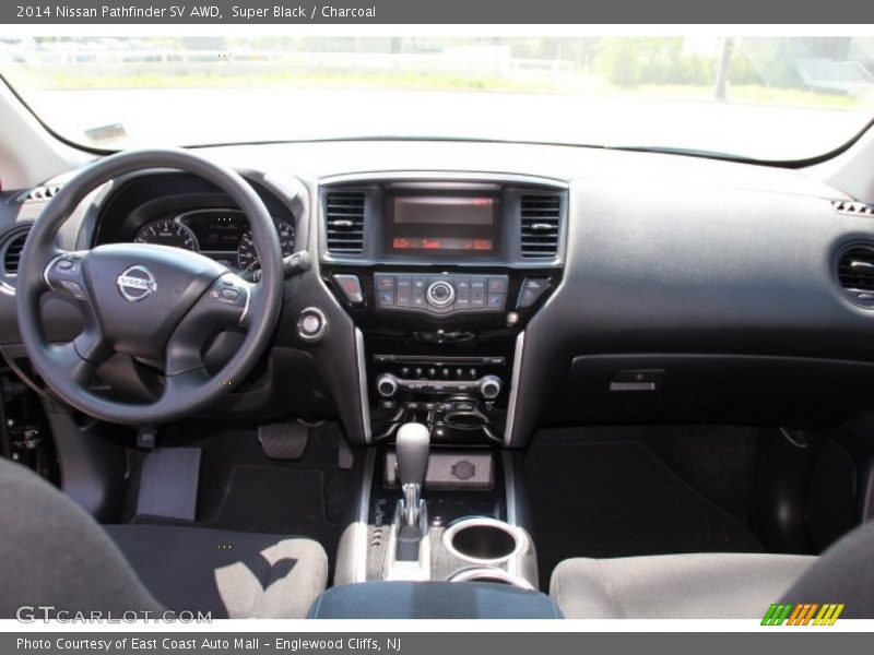 Super Black / Charcoal 2014 Nissan Pathfinder SV AWD