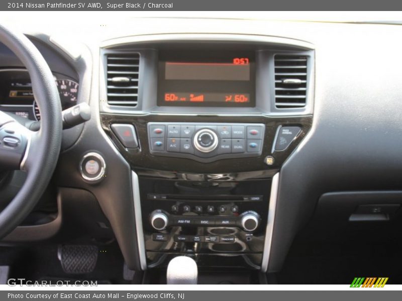 Super Black / Charcoal 2014 Nissan Pathfinder SV AWD
