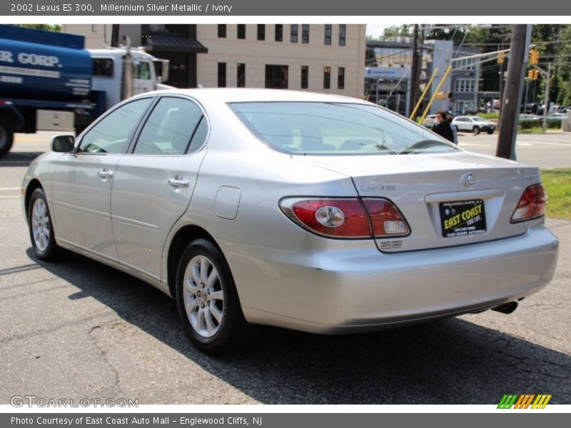 Millennium Silver Metallic / Ivory 2002 Lexus ES 300