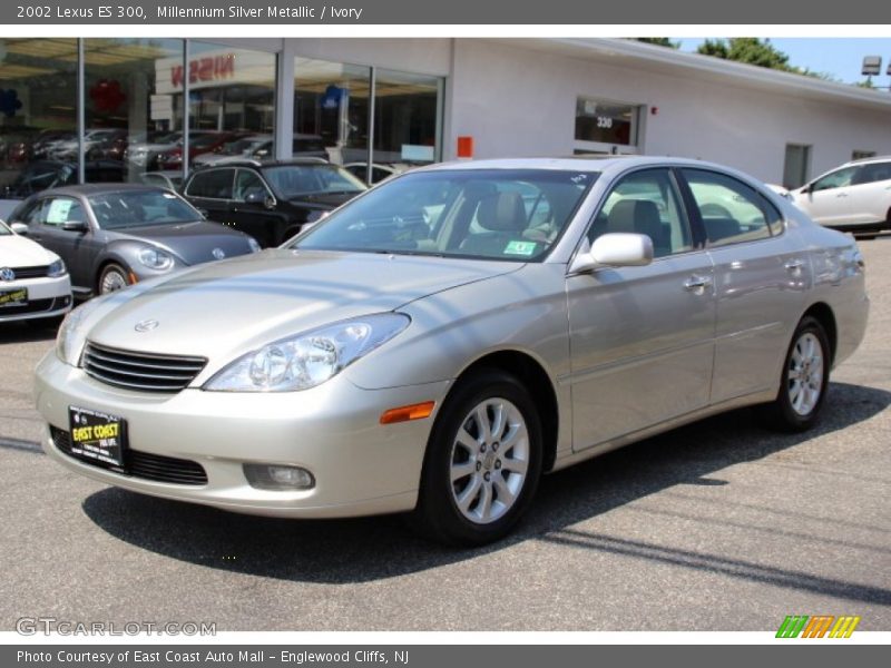 Millennium Silver Metallic / Ivory 2002 Lexus ES 300