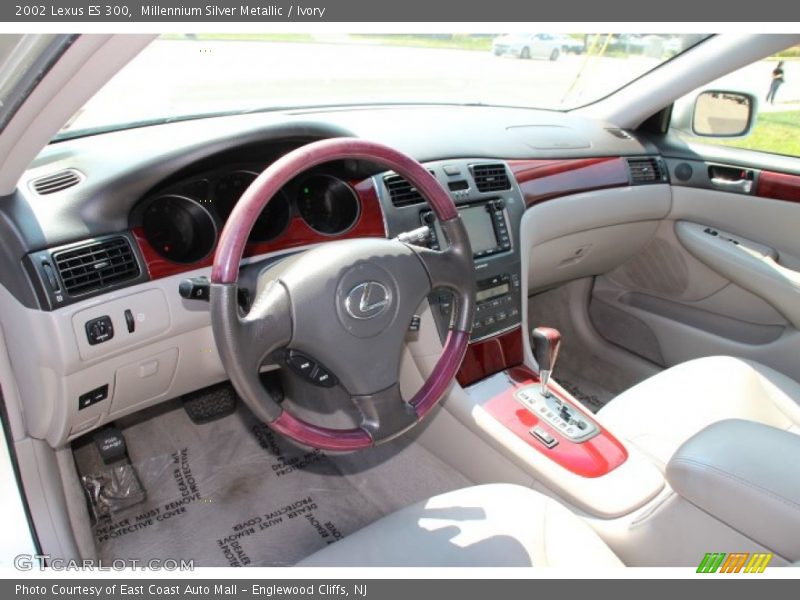 Millennium Silver Metallic / Ivory 2002 Lexus ES 300