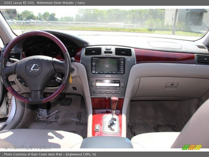 Millennium Silver Metallic / Ivory 2002 Lexus ES 300