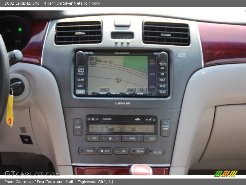 Millennium Silver Metallic / Ivory 2002 Lexus ES 300