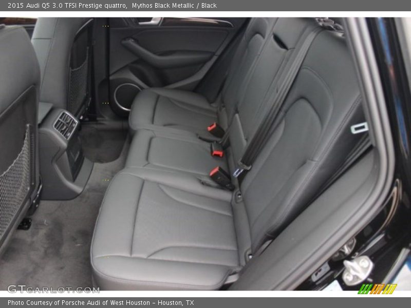 Rear Seat of 2015 Q5 3.0 TFSI Prestige quattro