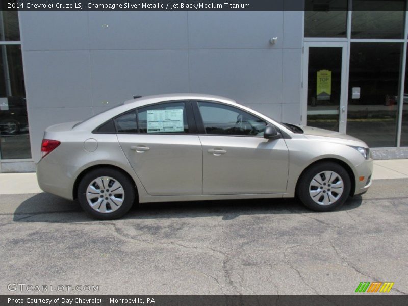 Champagne Silver Metallic / Jet Black/Medium Titanium 2014 Chevrolet Cruze LS