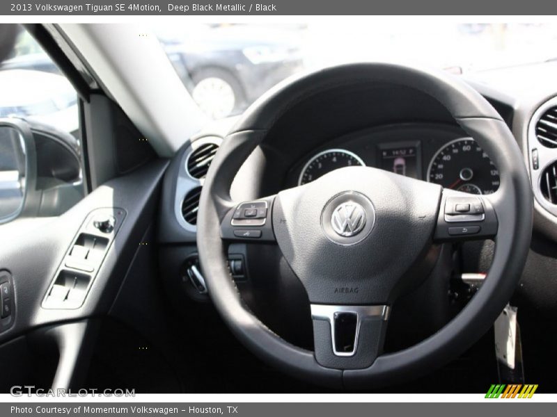 Deep Black Metallic / Black 2013 Volkswagen Tiguan SE 4Motion