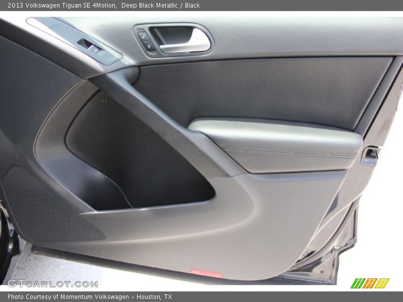 Deep Black Metallic / Black 2013 Volkswagen Tiguan SE 4Motion