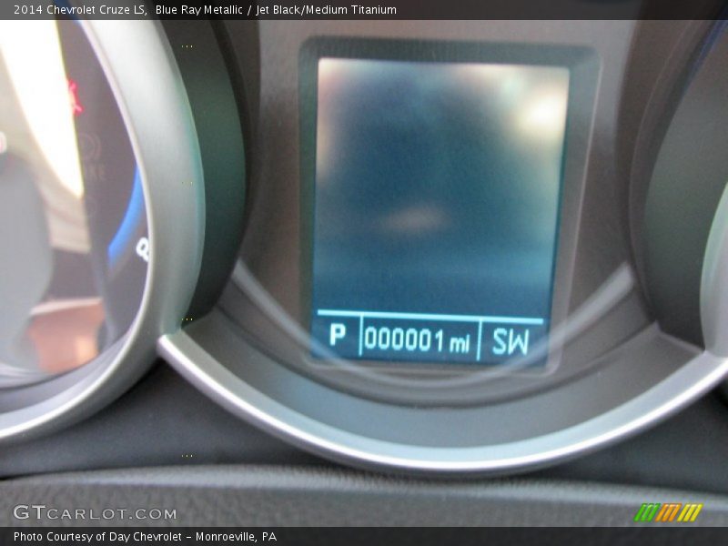 Blue Ray Metallic / Jet Black/Medium Titanium 2014 Chevrolet Cruze LS