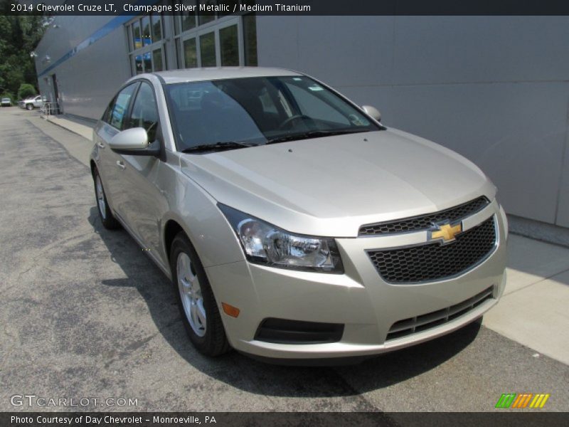 Champagne Silver Metallic / Medium Titanium 2014 Chevrolet Cruze LT