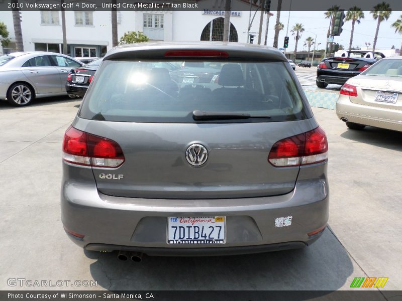 United Gray Metallic / Titan Black 2010 Volkswagen Golf 4 Door