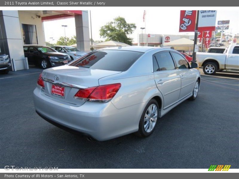 Classic Silver Metallic / Ivory 2011 Toyota Avalon Limited