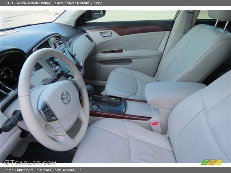Classic Silver Metallic / Ivory 2011 Toyota Avalon Limited
